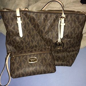 Michael Kors Purse and Wristlet